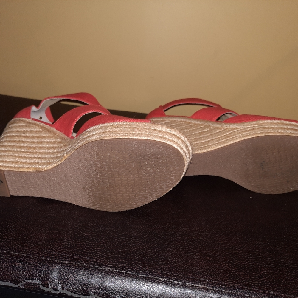 Open Toe Wedges - Picture 4 of 4